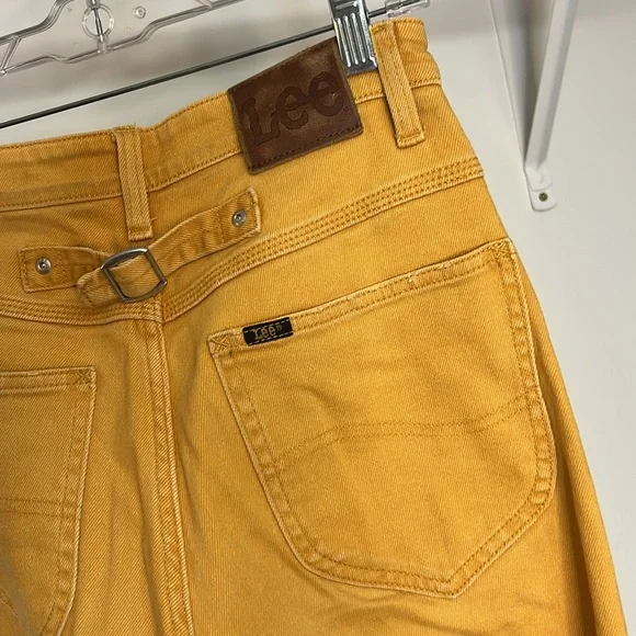 Lee Vintage Modern High Rise Relaxed Stovepipe Jean in Mustard Yellow- 28 - Picture 5 of 6